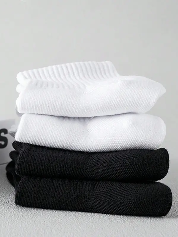 Men's 4 Pairs Classic Plain Crew Socks, Casual Moisture Wicking Socks, Soft Comfy Breathable Socks for All Seasons Daily Wear 3