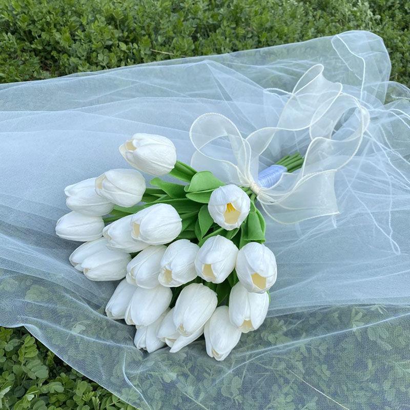 Product Introduction of Sejambak Bunga Palsu, Tulip dan Calla Lily, Bunga Realistik, Alat Fotografi, Sesuai untuk Perkahwinan, Gaya Korea, Sejambak Pengantin Supplies 8
