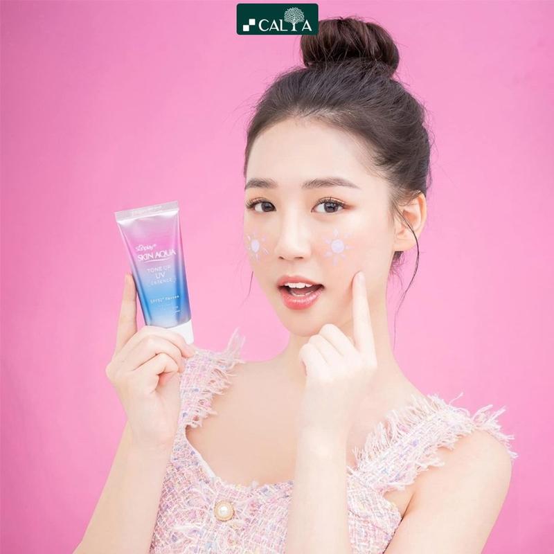 Kem Chống Nắng Sunplay Lavender Nâng Tone, Dưỡng Trắng Da - Sunplay Skin Aqua Tone Up UV SPF50+ PA++++ 50g 4