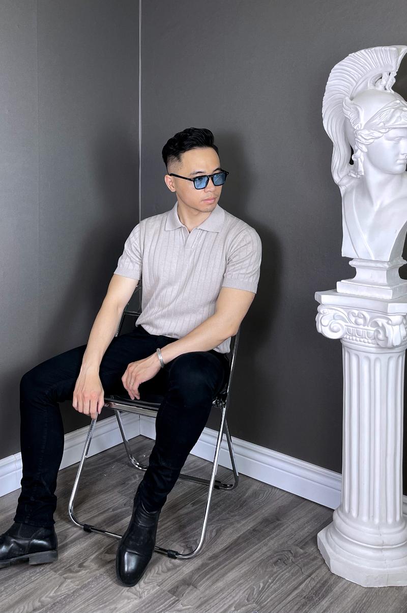 Product Introduction of Áo POLO nam ngắn tay dệt kim DATAMAN, cổ chữ V, vải cotton chải kĩ mềm mịn, không bai xù - DT22-01 25