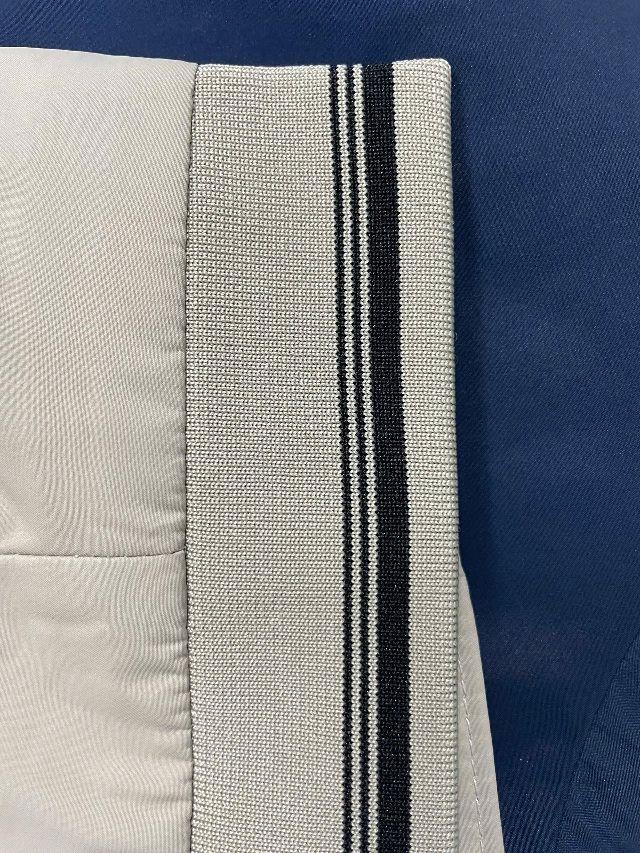 Product Introduction of Áo khoác gió nam trung niên có khả năng chống nước lót lụa cao cấp 2 lớp có túi - Menswear Jacket Nhung 9