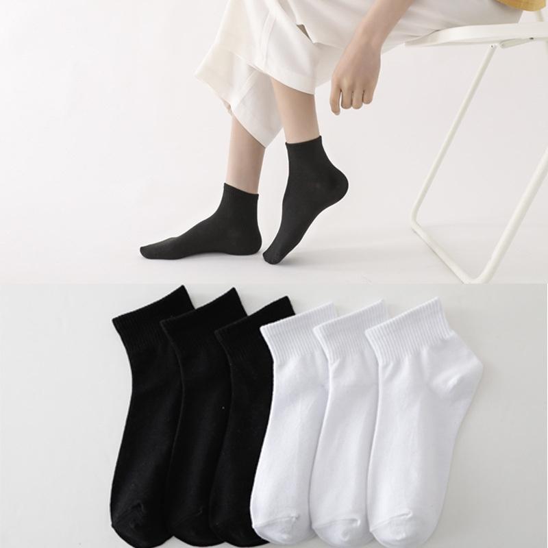 Tất Vớ Trắng đen dày dặn đơn giản dễ phối đồ PINIC STORE 1