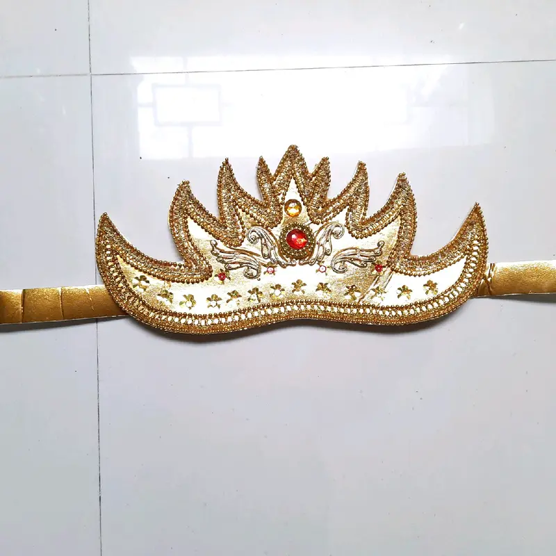 Mahkota adat lampung plasment 1
