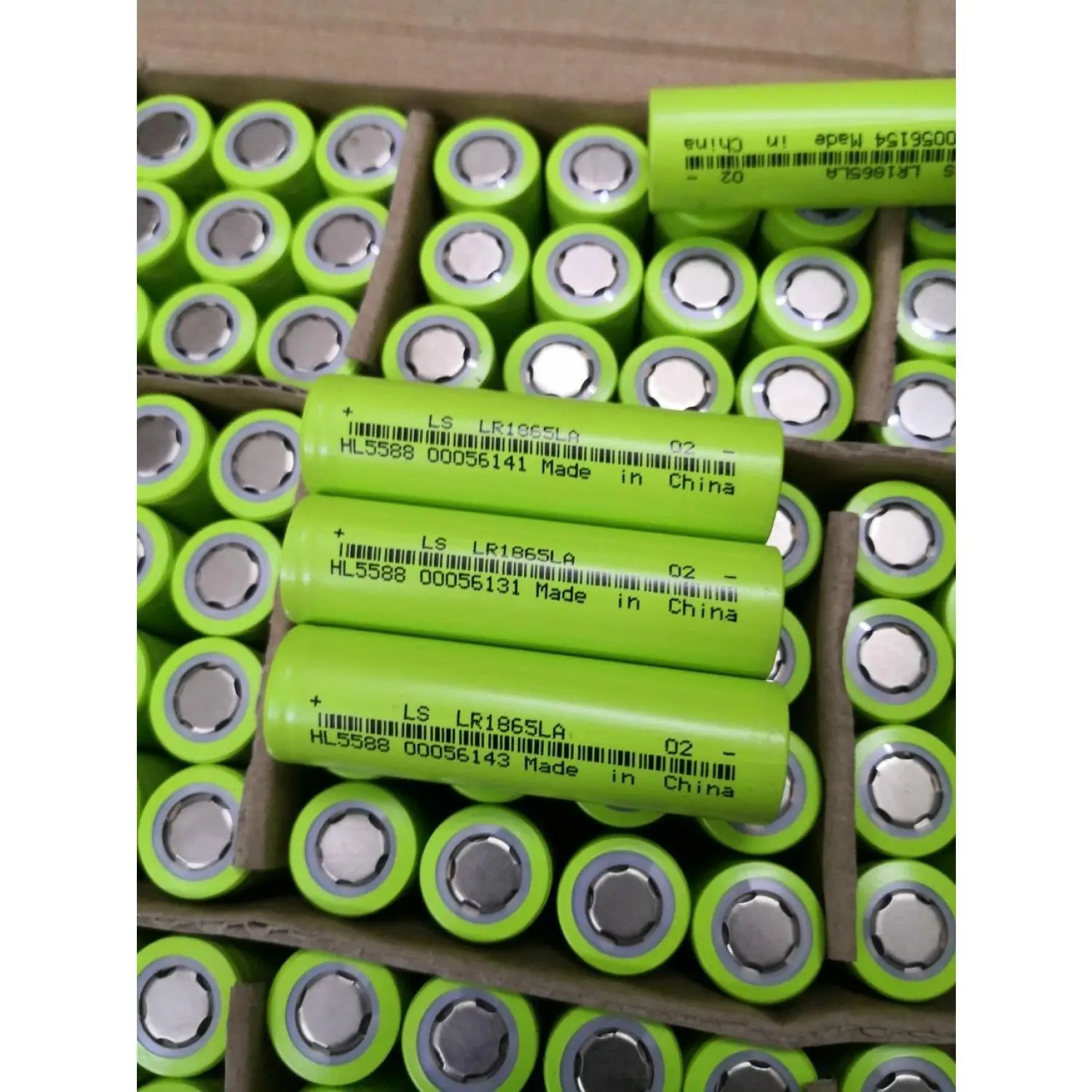 Cell Pin 18650 Lishen Xanh Chính Hãng 2000mAh 10C Xả 20A - Pin Lisen Chính Hãng Loại Tốt Dung Lượng Cao Xả Cao Giá Rẻ