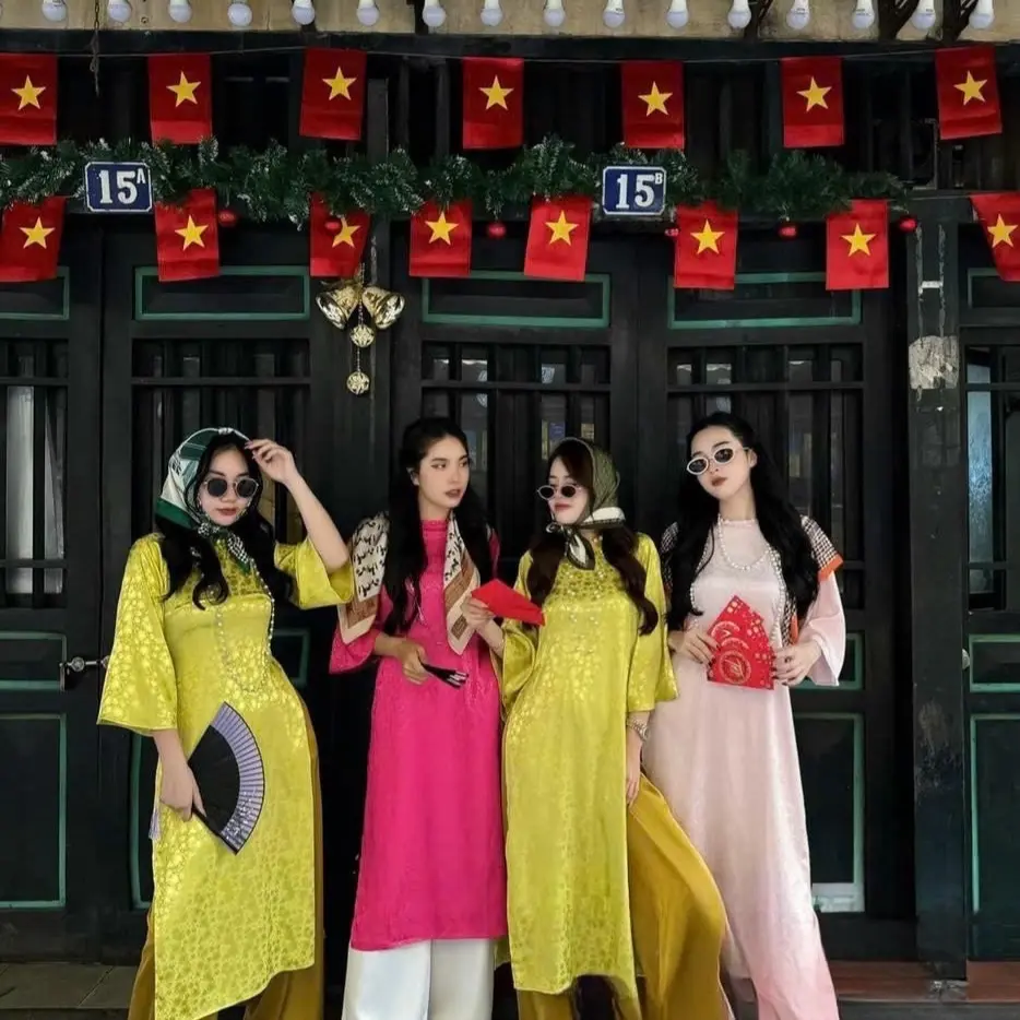 Set áo dài nữ cách tân xuông lụa gấm mềm cúc bọc hàng QC Women
