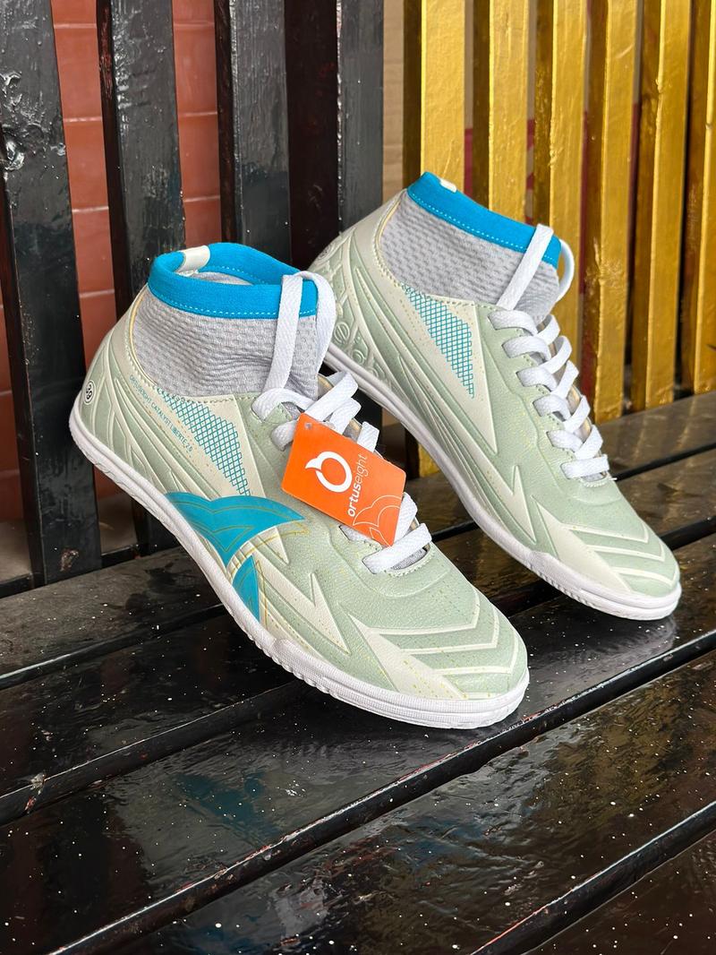 Product Introduction of COD SEPATU FUTSAL PRIA DEWASA ORTSOF WHITE//FUL 19
