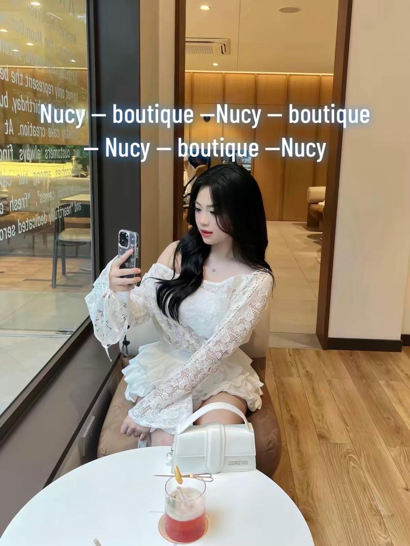 Product Introduction of ￼Set áo ren tay cách điệu kèm chân váy tay bồng siêu xinh ( kèm quần bảo hộ và áo quây ) Nữ Kem Women Top Sen 6