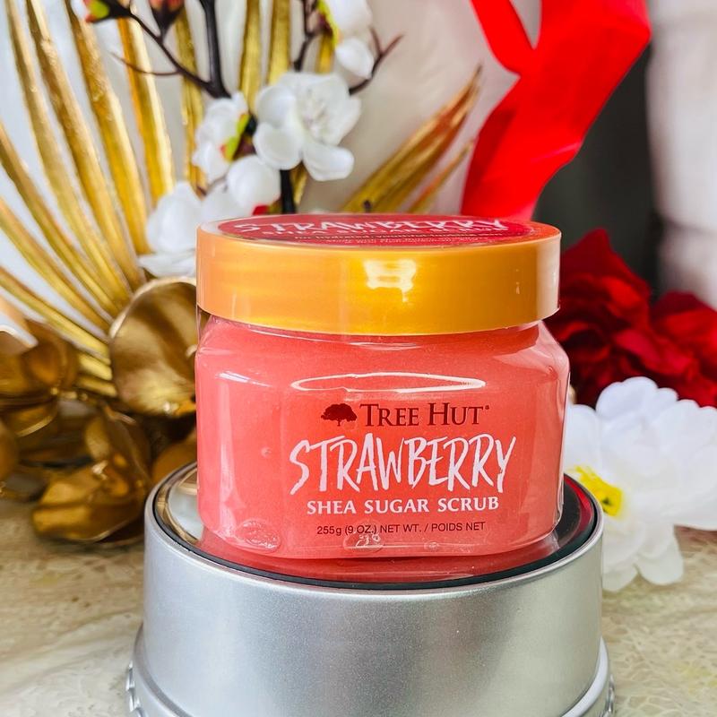 Tẩy Tế Bào Cơ Thể Tree Hut Shea Sugar Scrub Strawberry-255g Dưỡng Da Body Dưỡng Body 0