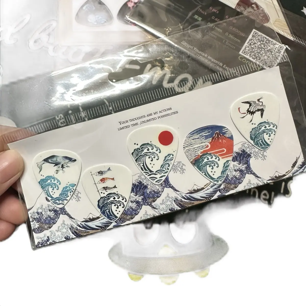 ปิคกีตาร์ นำเข้า พร้อมส่ง  มีให้เลือก 3ลาย  ชุดละ 190บาทส่งฟรี