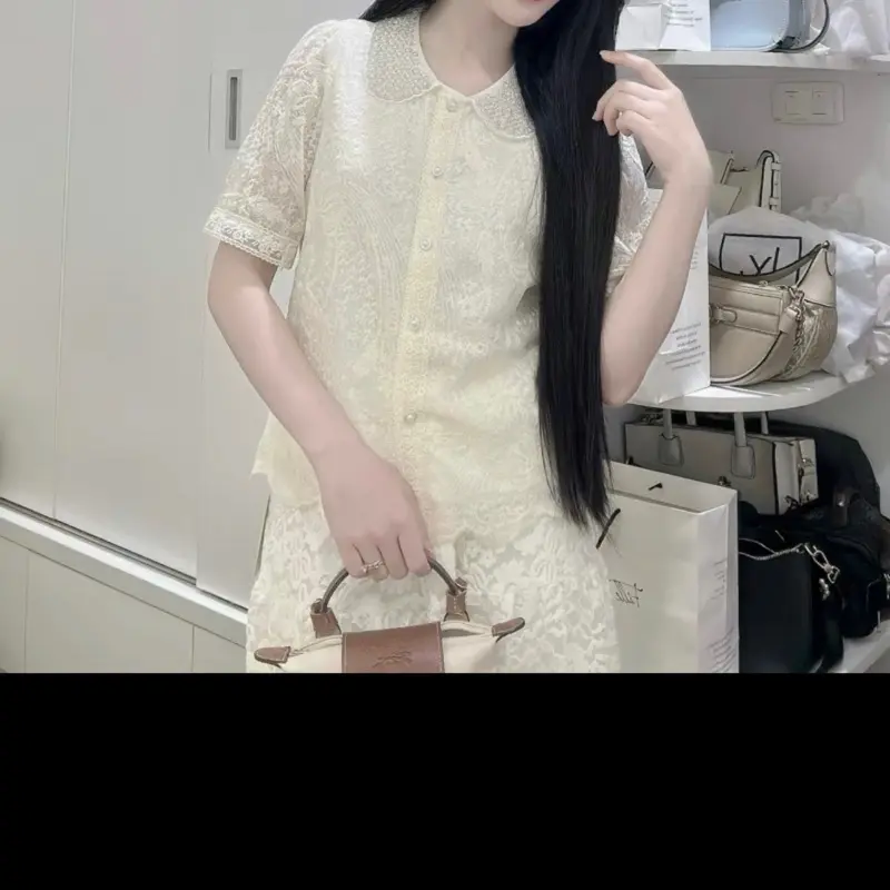 Áo sơ mi đính ngọc trai cổ bèo mới về  from siêu đẹp,  kem ưng quá trời