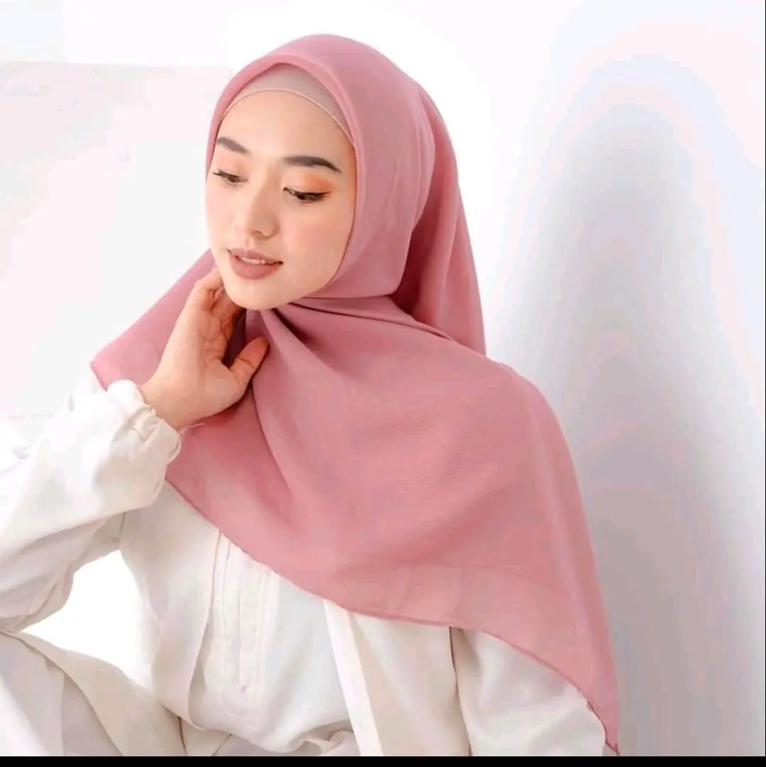 (isi 10 pcs)HIJAB SEGI EMPAT BELLA SQUARE || BELLA SQUARE || BELLA NECI || BELLA SQUARE NECI Kerudung Muslim Basic
