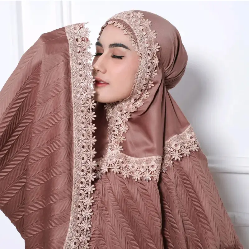 Mukena Dewasa 2in1 Plisket Renda Mewah Bahan Silky Premium Travelling Jumbo terbaru 2024 Atasan Bawahan Hampers Kain Motif Panjang Velvet Muslim Lembut Cantik Pouch Maxmara mukena silk Soft 2