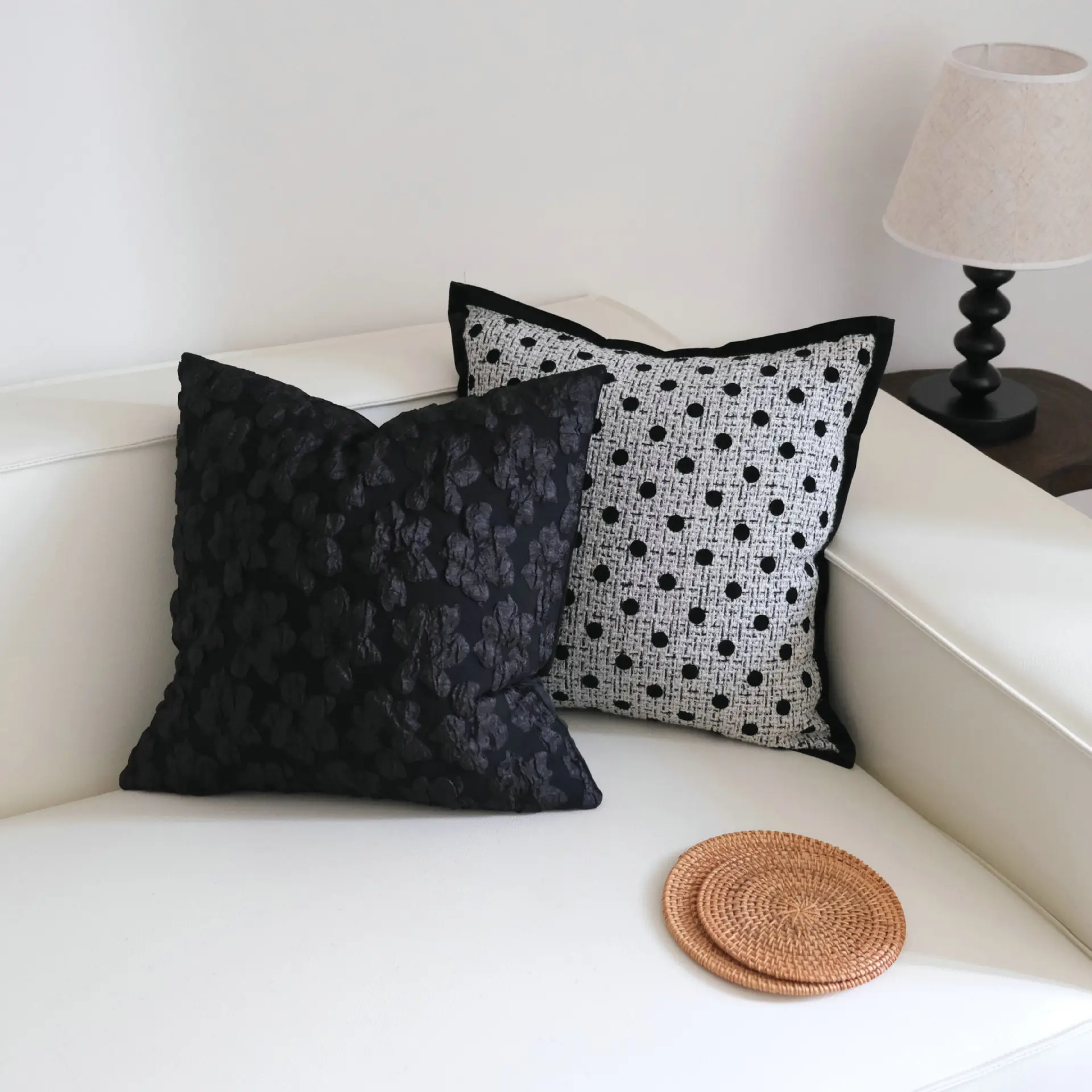 Black three-dimensional flower Pillow cover   luxury style Decorative Pillow cover Modern minimalist style Pillow Case