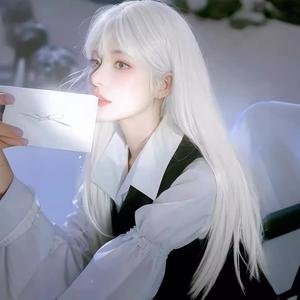 ホワイトい女性を使うロングヘアフルウィッグ,万能コスプレを使う,ナチュラルなホワイトさ,前髪あり,ストレートロングヘア,ファッショナブルなウィッグ.