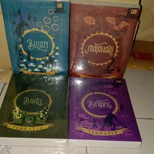 paket 4 buku novel bulan,bumi,matahari,bintang
