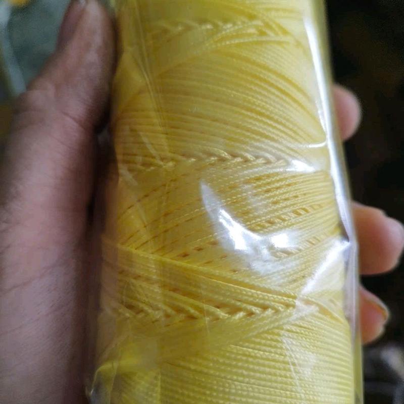 Dây dù vàng china, có nhiều size, thả diều sáo nhỏ từ 1m4-2m2,hàng chuẩn china,chất lượng tốt.