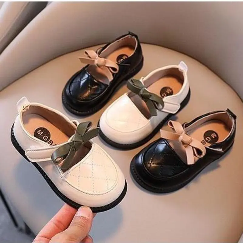 kiddiwear Sepatu sandal Flat anak cewe / Sepatu Anak Casual Import Usia  1 - 5 Tahun MBK82 0
