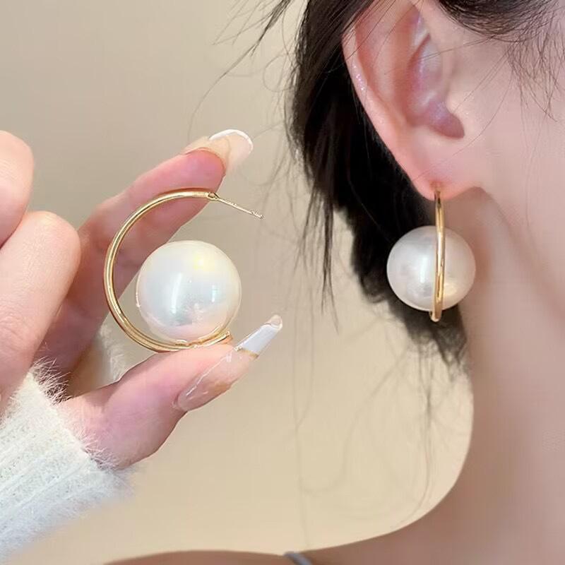 Product Introduction of 1Pair Minimal Design Metal Exaggerated Geometric Ear Stud Earrings For Women Girls Fashion Temperament  Party Accessorie 29