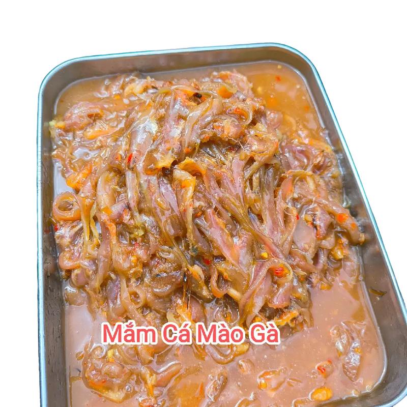 combo 4 hũ mắm CÁ MÀO GÀ CÔ NHIỀU, mỗi hũ 500g, mắm ăn sống,con nhỏ, thịt mềm, xương mềm,đã làm sạch đầu, vị mắm vừa ăn không chua. Nước Sốt Gia Vị