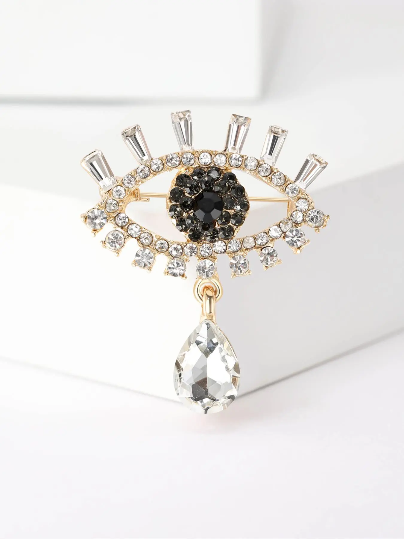 Rhinestone Decorated Eye Design Brooch, Fashionable Clothes Accessories for Women & Men, Trendy All-match & Exquisite Jewelry Brooch for Birthday Gift