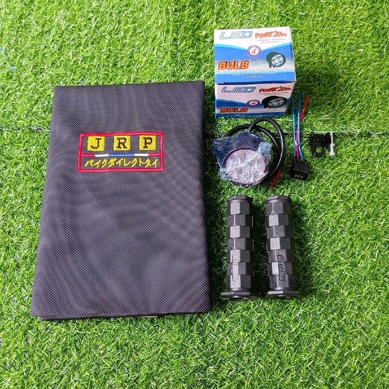 Bộ phụ kiện xe máy bao gồm đèn L4, công tắc 3 chế độ, da yên và cặp bao tay Daytona Phụ Tùng Cao Su