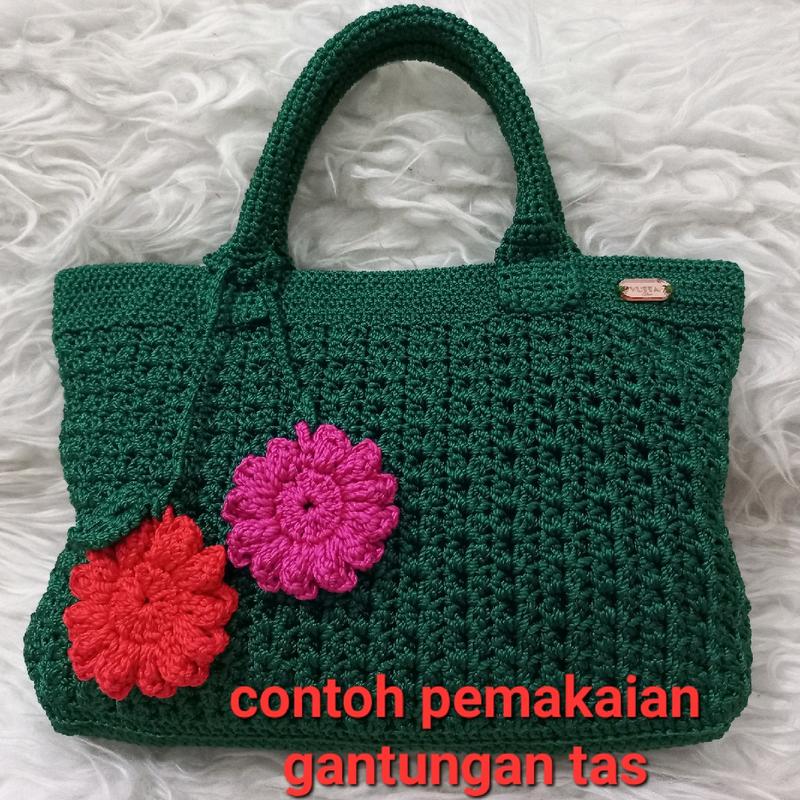 Gantungan Tas Rajut 2