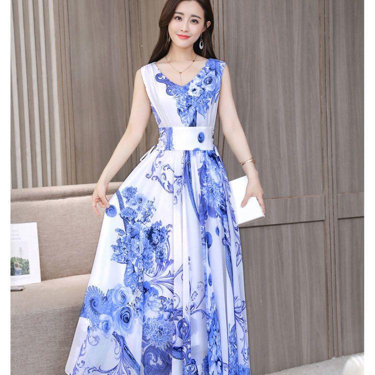 Product Introduction of Váy Lụa Lạnh Có Dây Đeo, Hàng Mới Về Mùa Hè 2024, Dành Cho Phụ Nữ, Váy Đi Biển Cho Mẹ, Váy Vest Mỏng, Thanh Lịch, Váy Dài, Quần Áo Nữ 34