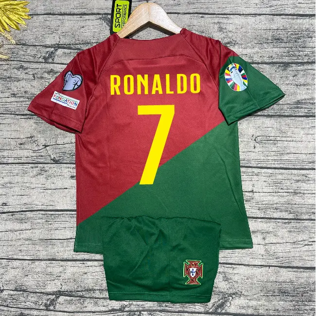 Áo Đá Banh Trẻ Em ĐT BỒ ĐÀO NHA RONALDO 2022/2023 - ( Quần + Áo ) - Vải Mè Thái Cao Cấp - Hàng in Sẵn