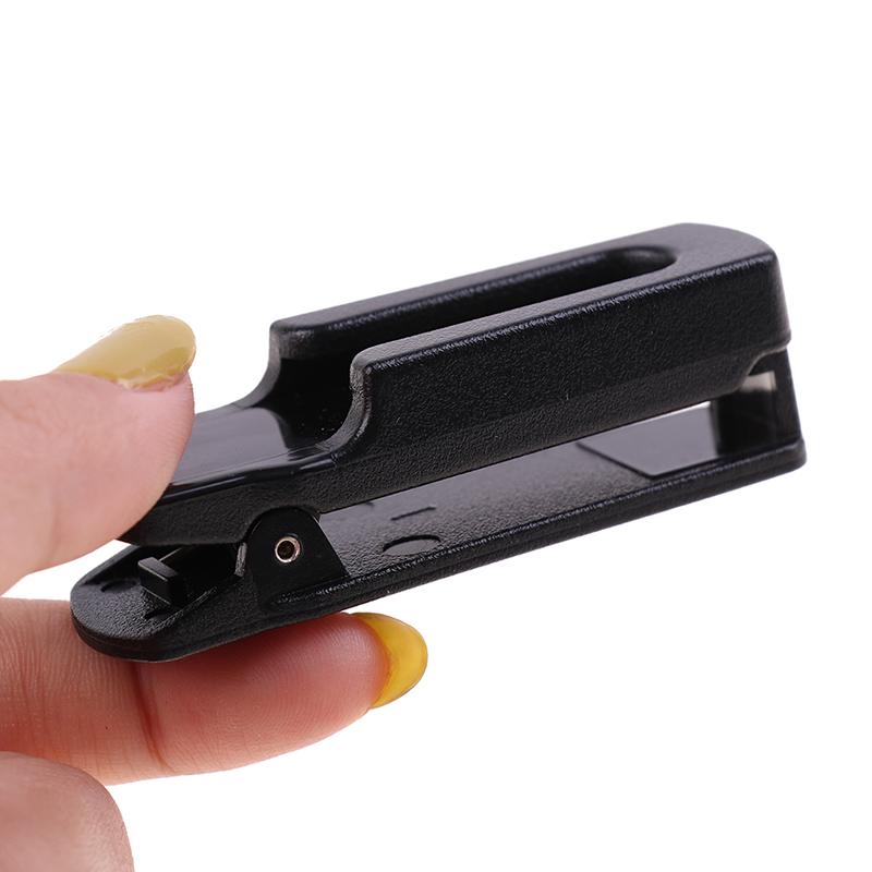 Product Introduction of Belt Clip Clamp For Waterproof Two Way Radio Walkie Talkie For BF-A58 BF-9700 UV-9R RT6 9