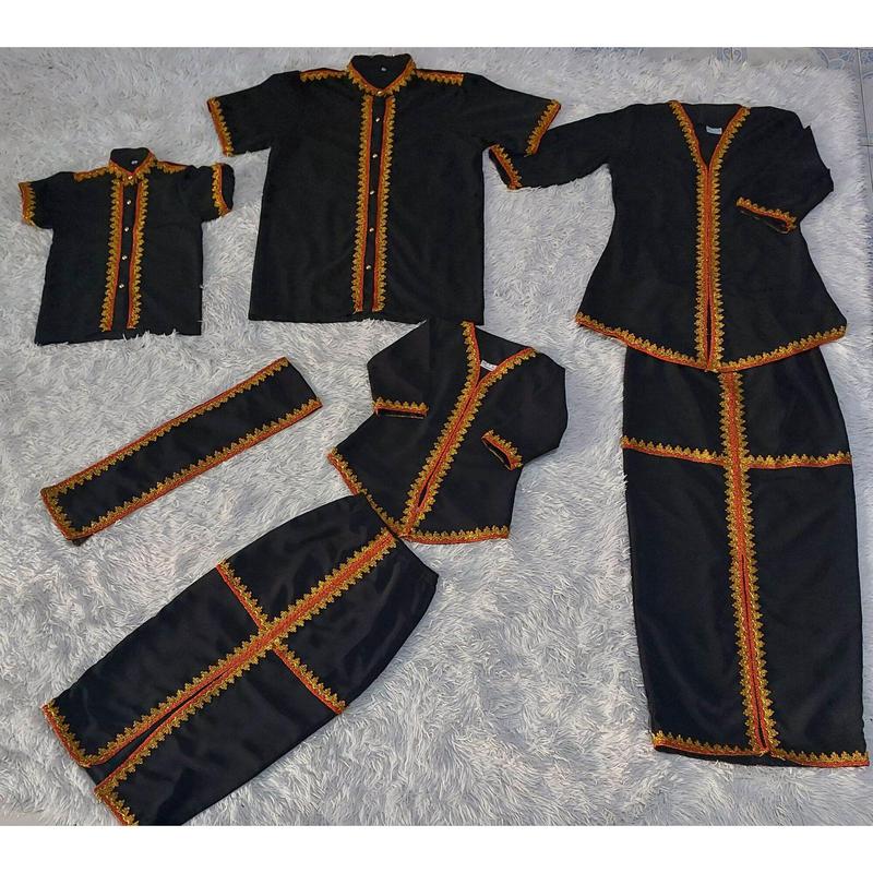 Traditional Sabah Kadazan/Dusun Clothing Set One FAMILY/ Sabah/Borneo Ethnic Clothing 1