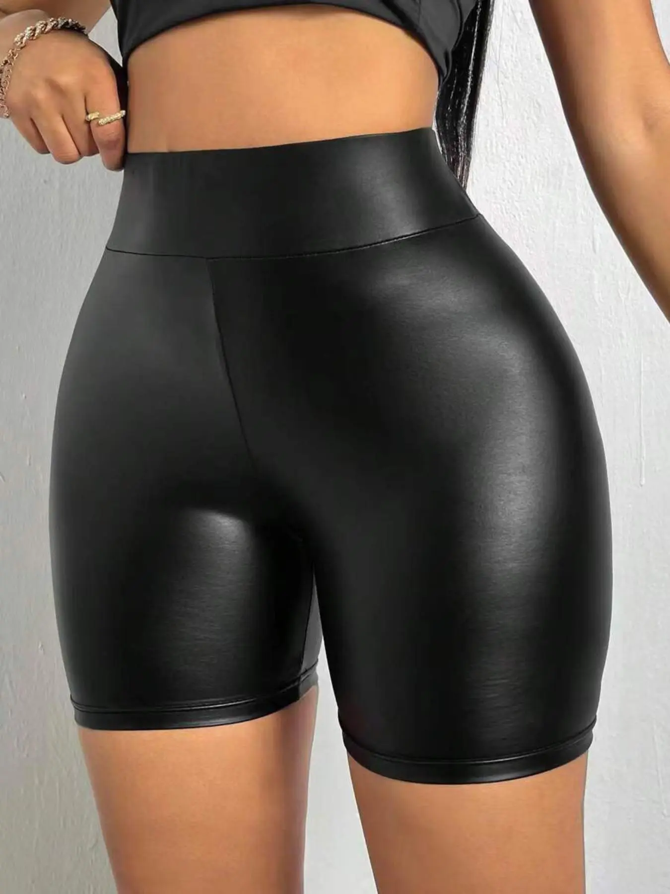 Women's Solid Color PU Leather Shorts, Casual Comfy Skinny Shorts for Summer, Ladies Bottoms for Daily Wear