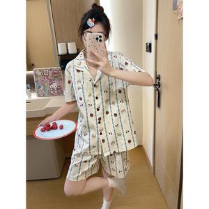 Set Piyama Kapas Sikat, Untuk Wanita, Sangat Lembut dan Bernafas, Pakaian Tidur, Rekaan Bunga Manis, Sesuai untuk Malam Selesa dan Relaksasi Rumah, Musim Bunga-Musim Panas