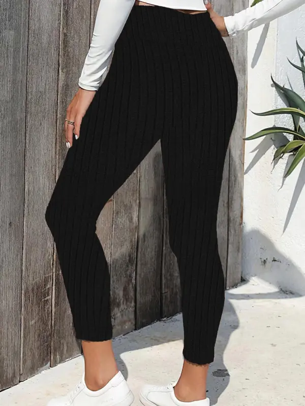 Plus Size Solid Thermal Lined Skinny Pants, Casual Comfy High Waist Leggings for Daily Wear, Women's Bottoms for All Seasons 1