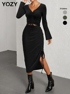 YOZY Two-piece Set Women's Solid Ruched Ribbed Crop Top & Drawstring Split Thigh Skirt, Casual Fashion Cozy Outfits for Daily Outdoor Wear, Women Clothes for Spring & Fall