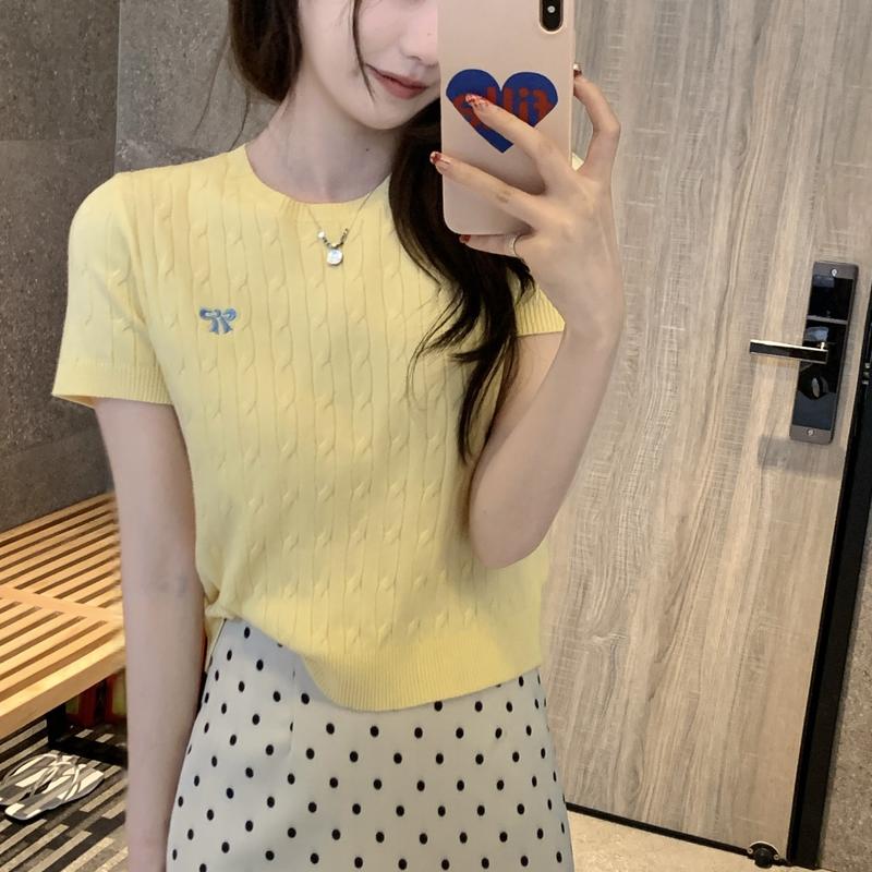 Product Introduction of New Style Braided Embroidered Short Sleeve Knitted Top for Women Korean Style Slimming Short Top 9