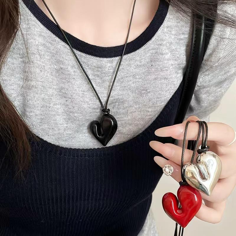 Vòng Cổ Có Thể Điều Chỉnh Dây Da Bất Đối Xứng Tình Yêu, Nữ, Thời Trang Hàn Quốc, Mặt Dây Chuyền Dây Chuyền Áo Len, Quà Tặng Trang Sức 1