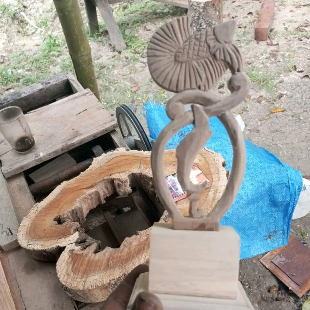 ukiran kayu