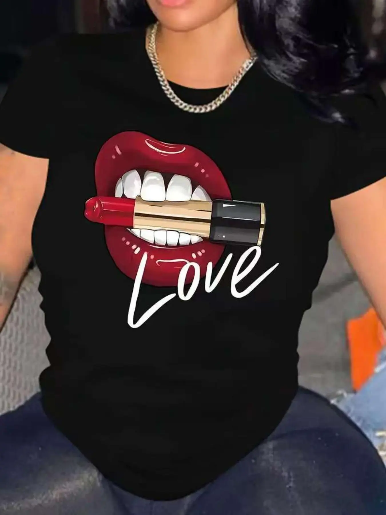 Women's Lipstick & Letter Print Round Neck Tee, Fashion Casual Crew Neck T-Shirt for Daily Holiday Vacation Outdoor Wear, Ladies Clothes for Summer