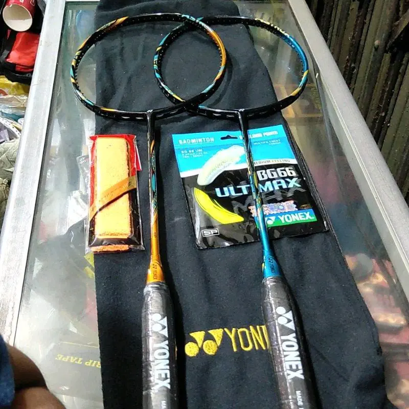 raket badminton raket bulutangkis astrox 88s pro dan 88d pro 0