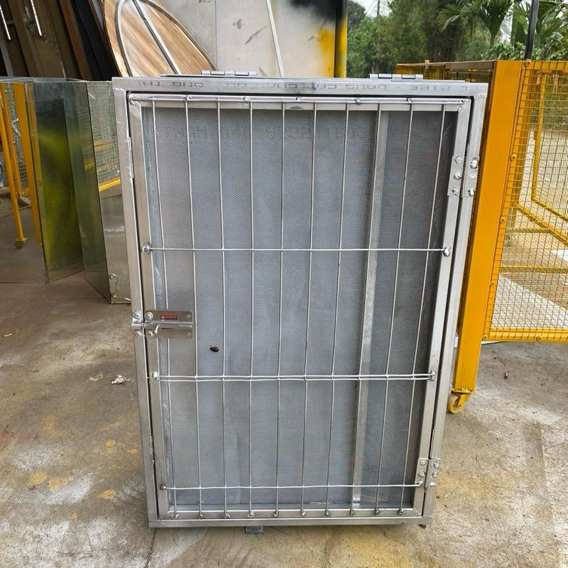 Tủ ngủ cho gà chọi ( có lưới chống muỗi và khay hứng phân) 2