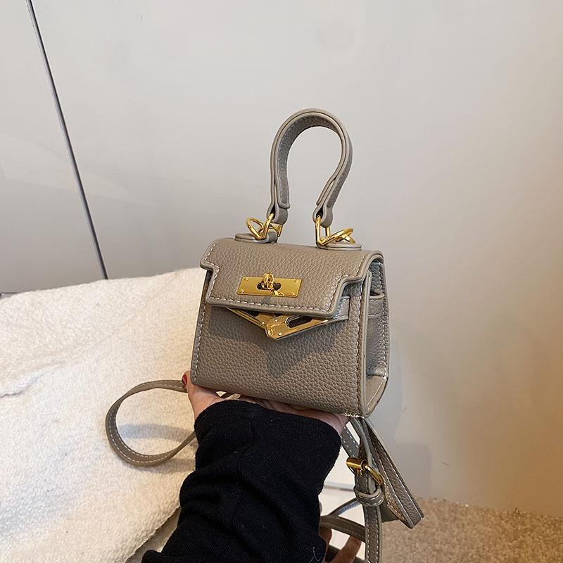 Product Introduction of Túi Xách Nữ Khóa Pu Hàn Quốc Đa Năng Cầm Tay Đeo Vai Bag  Nhung Da 10