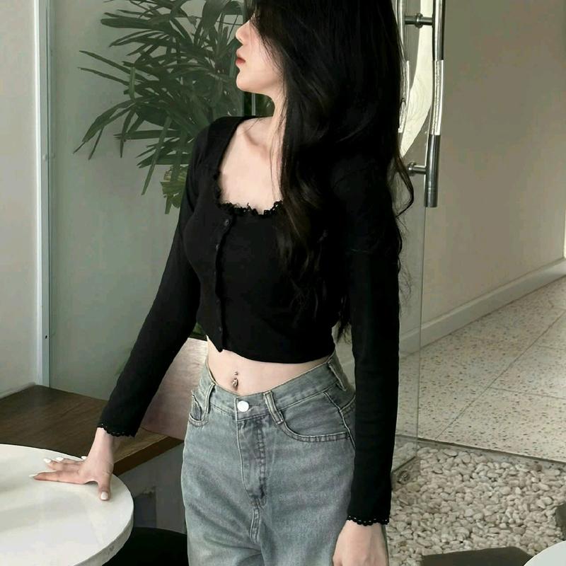 Áo Croptop Kiểu Tay Dài Cổ Tròn Phối Ren Xinh Xắn - Shop Tiến Linh Nữ Women Viền Ren Thun Đen Voi Kem Sen Sơ Mi