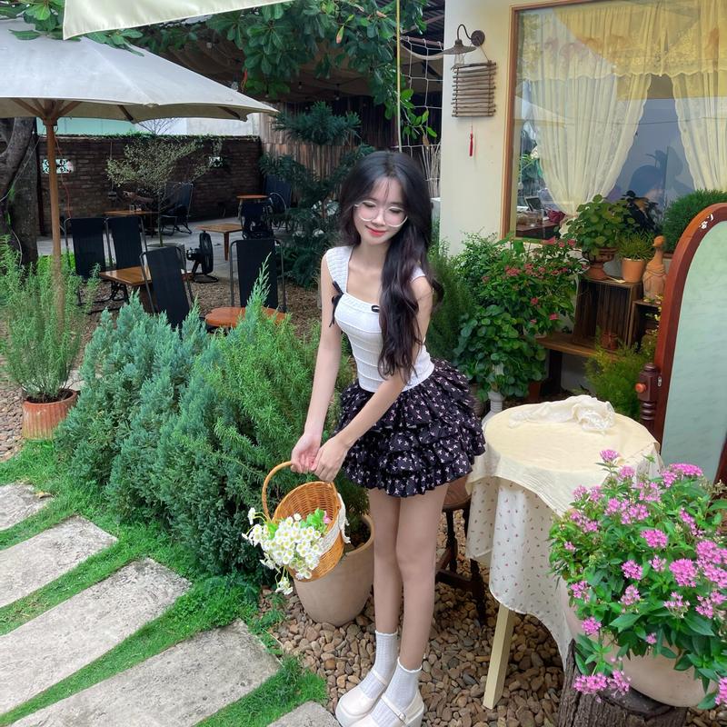 White Audrey - Áo Trắng Cổ Vuông Gắn Nơ Xinh Đẹp Top Nữ mặc mùa hè Women COTTON Thun Kem 4