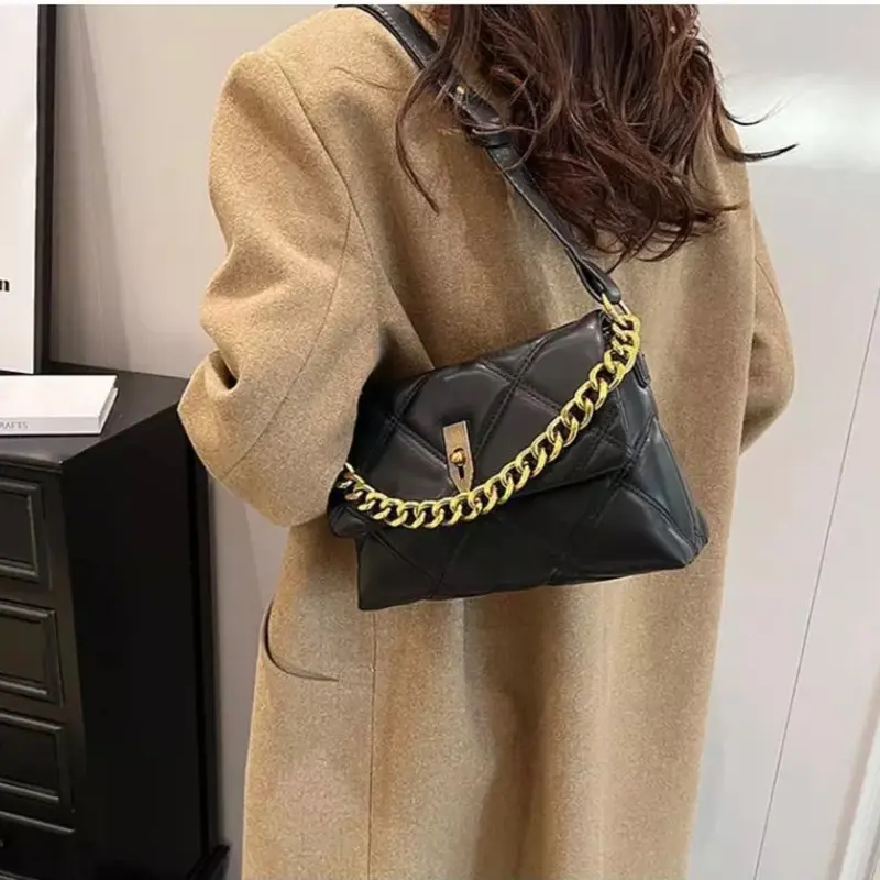 Túi dây xích cầm tay đeo chéo bản to sang trọng đi làm đi chơi Bag Nữ Nhung Da Kem Tote Đeo Vai Chữ Nhật 5