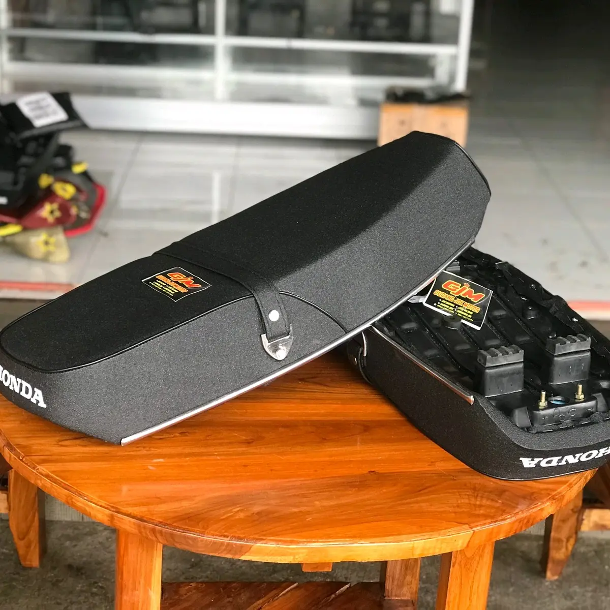 Jok Honda Astrea grand standar/jok Astrea Honda grand kulit amplas/jok motor honda grand