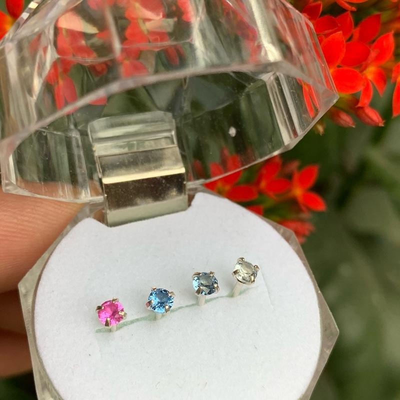 Hoa tai bạc gắn đá Spinel thiên nhiên 3mm nhỏ xinh đá  spinel cobalt 9