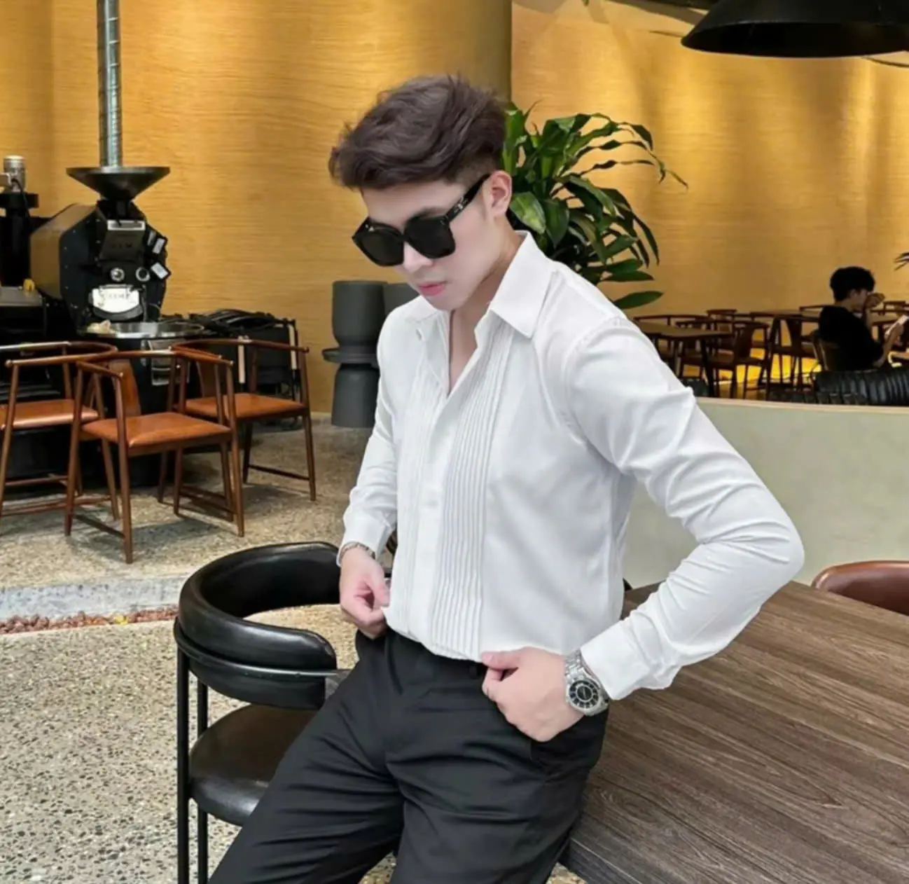 Áo sơ mi công sở xếp ly ngực mẫu mới 2 màu Trắng Đen chất lụa hàn mịn chống nhăn cao cấp Menswear Nam Jean
