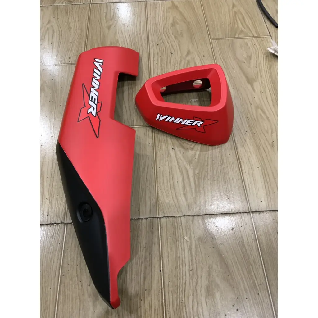 ỐP PÔ VÀ CHỤP ĐÍCH PÔ xe winner x màu đỏ tươi nhám
