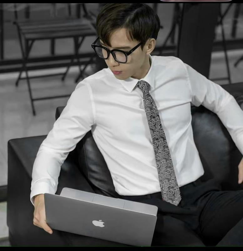 Áo Sơ Mi Nam Trắng Trơn Phong Cách Hàn Quốc Kiểu Dáng Trẻ Trung Sang Trọng 2 Màu Cơ Bản Phù Hợp Với Mọi Lứa Tuổi