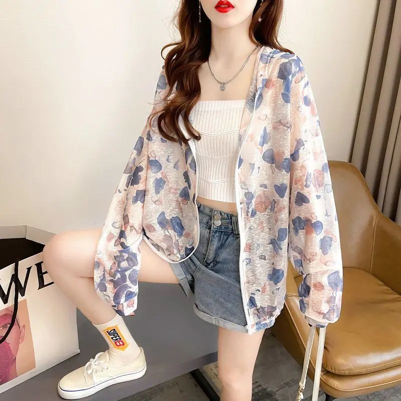 Quần Áo Chống Nắng, Chất Liệu Lụa Lạnh Dành Cho Phụ Nữ, Chống Tia Cực Tím, Thích Hợp Cho Mùa Hè, Mỏng Và Rộng, Dài Tay, Thoáng Khí, Có Mũ Trùm Đầu, Áo Khoác Cardigan, Thời Trang